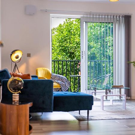 Apartament Ashview 8 - Heathrow - Business - Free Parking Staines-upon-Thames Zewnętrze zdjęcie