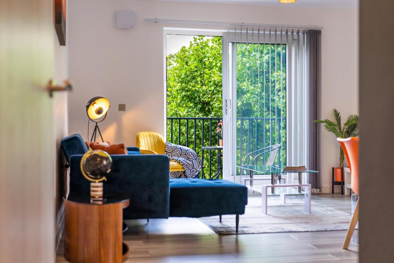 Apartament Ashview 8 - Heathrow - Business - Free Parking Staines-upon-Thames Zewnętrze zdjęcie