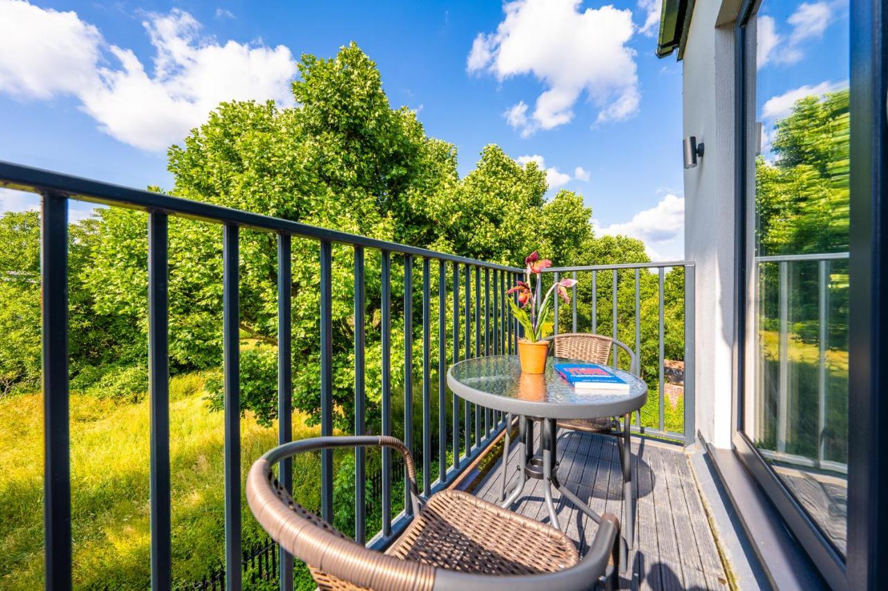 Apartament Ashview 8 - Heathrow - Business - Free Parking Staines-upon-Thames Zewnętrze zdjęcie